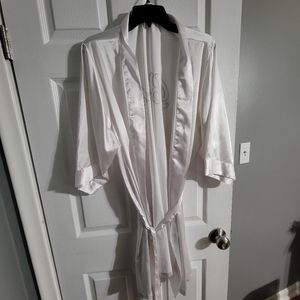 White Bridge Robe